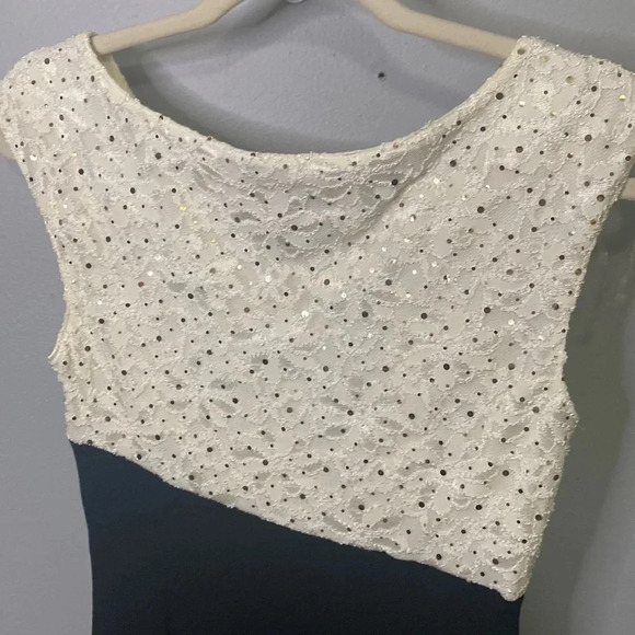 Connected Apparel Wrap Dress Black and White size 6 - Picture 9 of 9